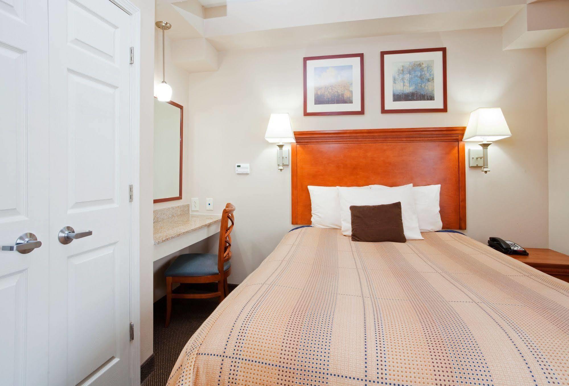 Candlewood Suites Jacksonville By Ihg Oda fotoğraf